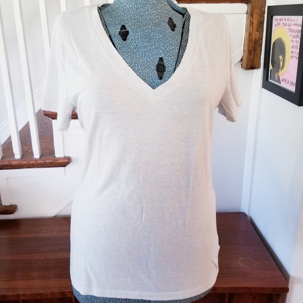 Old Navy V-Neck Short Sleeve T-Shirt
